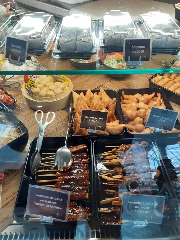 Brochettes Et Samousa